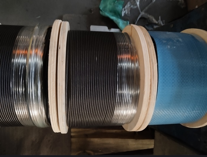 Black Stainless Steel Wire Rope - Packing in Progress