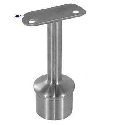 Round fixed post saddle bracket for round handrail